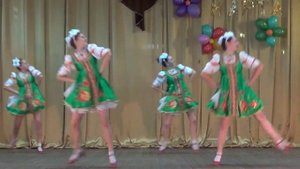 Танец " Вертушки"