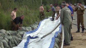 Аэропорт Владивостока постепенно уходит под воду
