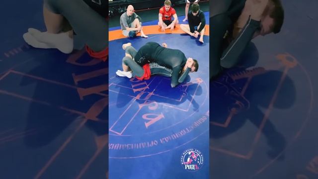 Проход хавгарда с помощью андерхука и кроссфейса, Павел Исаев смотреть онлайн