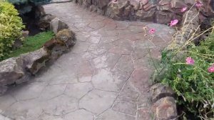 Какой краской можно покрасить бетонную дорожку?