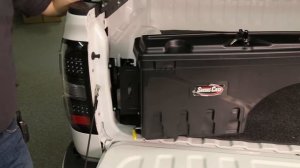 UnderCover Swing Case Truck Bed Tool Box on 2014 GMC Sierra - Fast Facts