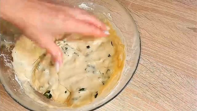 КОГДА ЛЕНЬ ГОТОВИТЬ. Жарю вкусные пончики с луком, делюсь рецептом