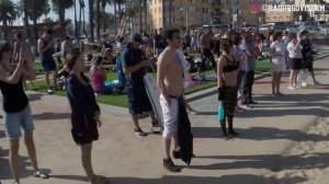 Дедушка наказывает качков на турнике   Oldman Workout Prank