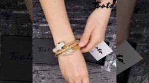 Женский золотой браслет Змея от Tuata