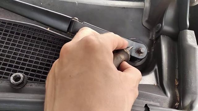 Снятие поводка, держателя, щётки на Рено Флюенс Меган Сценик.... смотреть онлайн