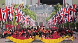 СРОЧНЫЕ НОВОСТИ! ИСТОРИЧЕСКАЯ ЦЕРЕМОНИЯ TROOPING THE COLOR! КАРЛ III ВОСХОДИТ НА ТРОН!