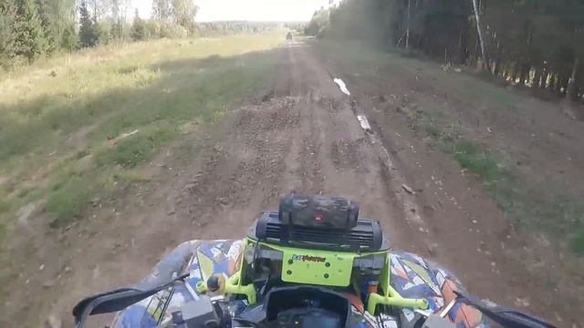 У нас новый Grizzly и как всегда перевороты, грязища и дичайшие прохваты! Покатушки на квадроциклах
