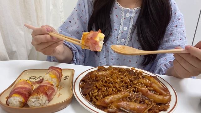 [eng] 자취브이로그 | 인싸되기 너무 힘든 런던베이글뮤지엄?, 냉장고 비울겸 양배추 갈비덮밥, 집밥 해먹는 자취생 일상 (명란계란말이, 미역국, 크림파스타, 엽떡짜파게티)