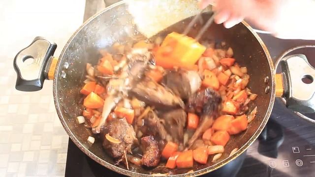 Тетерев тушеный с овощами