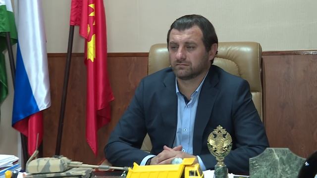 Мэр магаса. Аушев усман баширович мэр магаса. Мэр города магас ингушетия. Мэр магаса цечоев. Мэр магаса.