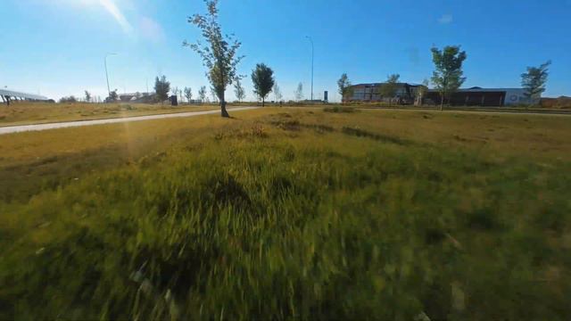 Flying around a school | FPV Cinematic | Flywoo Cinerace20 | Insta360 Go2 смотреть онлайн