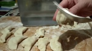 Как красиво слепить вареники
