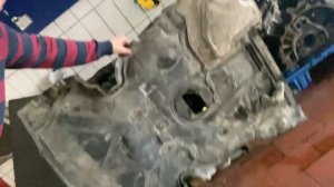 БМВ е90 слив и замена антифриза BMW e90 drain and replace antifreeze coolant level low