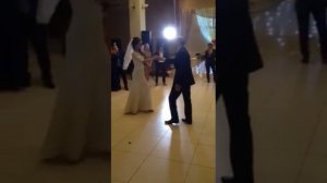 Танец отца и дочери на свадьбе