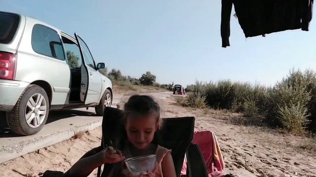 Влог#2. VLOG. Отдых с палатками на море день 2. Какой сюрприз для Евы мы подготовили?? смотреть онлайн