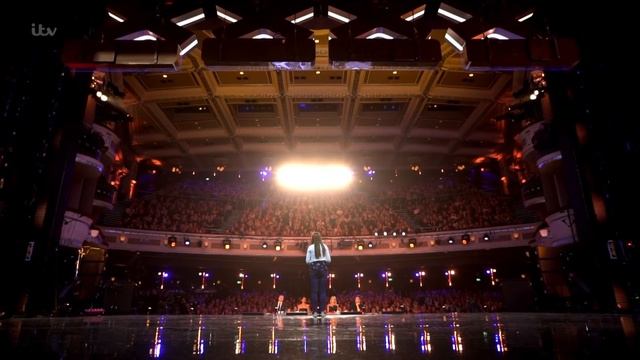 14.y.o Girl Leaving the Judges Open-Mouthed With Her Talented Voice смотреть онлайн