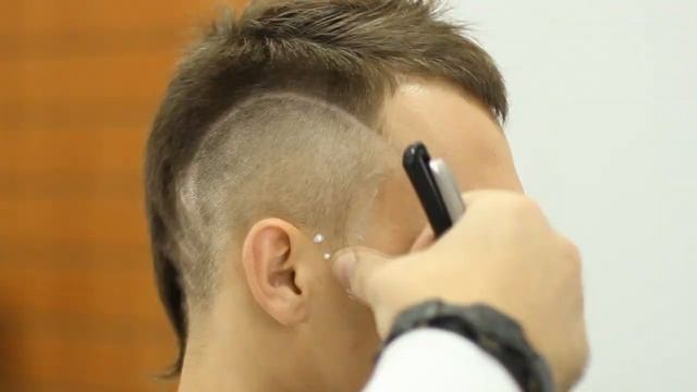 Юрий Жданов 007, Мужская авторская стрижка с элементами прогрессивной моды и hair-tatoo