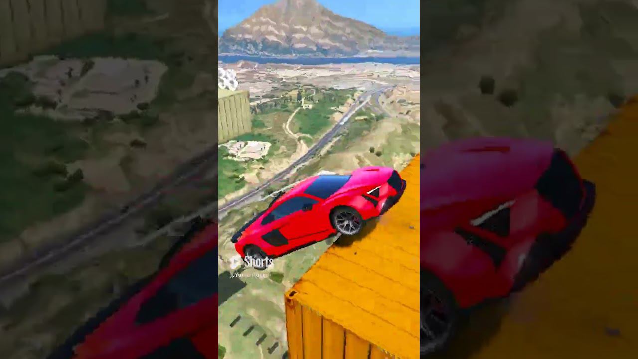 КАК ДАЛЕКО ПО ДЫРЯВЫМ БЛОКАМ ПРОЕДЕТ ЧИТ ТАЧКА? СМОТРИ НЕ УПАДИ В ГТА 5! #shorts смотреть онлайн