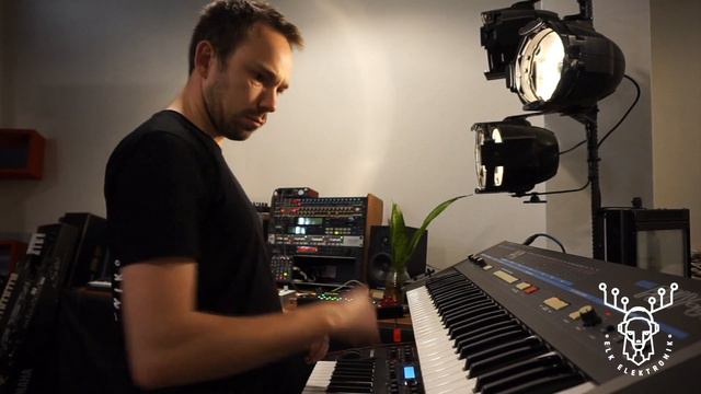 Access Virus TI, KORG Poly-61, Elektron Digitakt, Novation Drum Station Jam смотреть онлайн