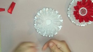 Бантики из атласной ленты 5 см.