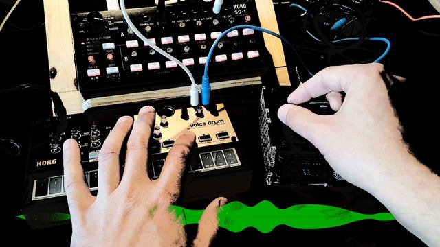 HELL F.O - Shruti & Drums смотреть онлайн