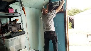 Как смонтировать освещение в гараже