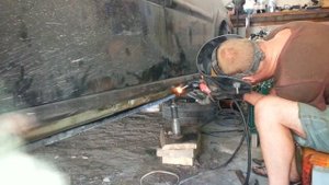 Ремонт порогов на Шевроле Лачети 1.8