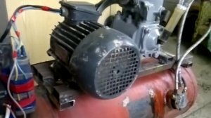 КОМПРЕССОР НА БАЗЕ ЗИЛОВСКОГО 130(ГАЗОВЫЙ БАЛЛОН)
