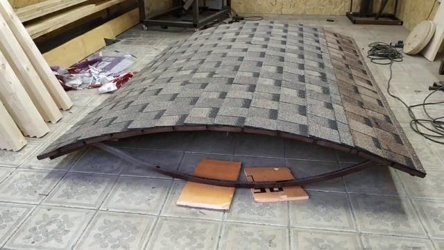 Крыша на козырек/навес/качели из битумной черепицы. смотреть онлайн