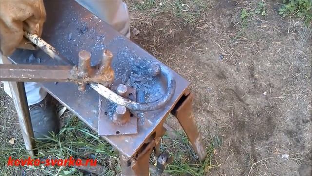 Кованые полки на стену своими руками, консоли с завитками (запятыми) из ковки смотреть онлайн