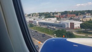 Посадка в аэропорту La Guardia в Нью-Йорке.