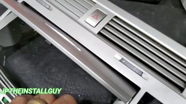 2006-2009 TOYOTA AVALON radio removal replacement and install смотреть онлайн