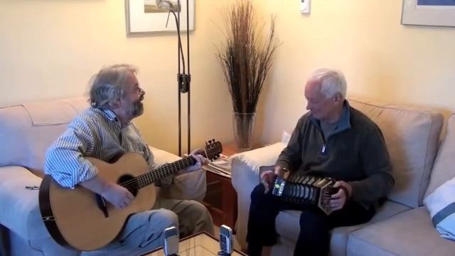 Spring Bumbles & Snakes and Ladders смотреть онлайн