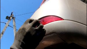 Chevrolet Epica Шевроле Эпика 2011 года Замена лампочки заднего противотуманного фонаря