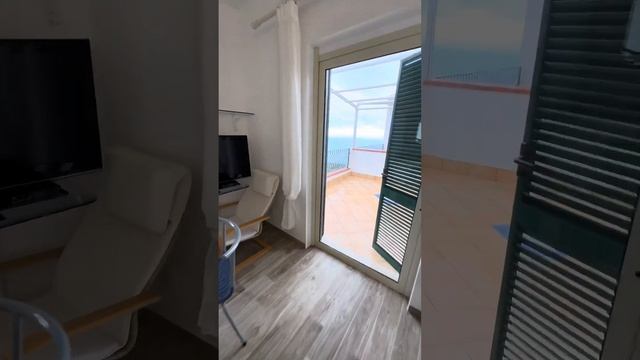 Продаётся уютный таунхаус на юге Италии с видом на море 90 м2 (сад и терраса)