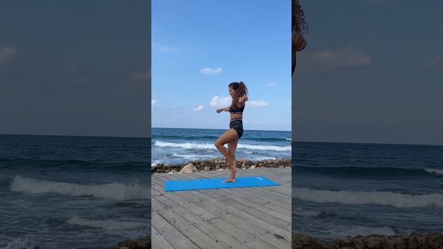 Разминка под шум моря смотреть онлайн