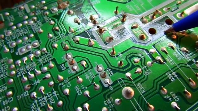 Ремонт телевизора LG 21FX6RB. Плохие цвета. Курсы телемастеров. смотреть онлайн