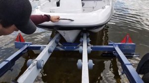 ЭЛЕКТОРО ЛЕБЕДКА НА ЛОДОЧНЫЙ ЛАФЕТ . ЛОДОЧНЫЙ ПРИЦЕП ВЕРДА . ЛОДКА БАРС 350.