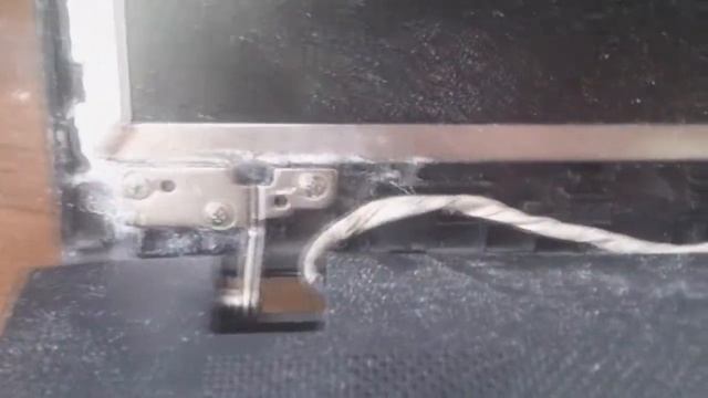 Лечим вырванные петли на любом ноутбуке. На примере Samsung 270E смотреть онлайн