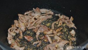 Спагетти со свининой в казане