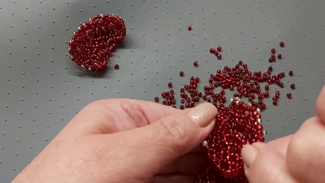 МАСТЕР-КЛАСС..РОЗА ИЗ БИССЕРА. АЖУРНОЕ ПЛЕТЕНИЕ...