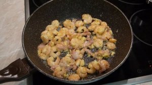 ПАСТА (МАКАРОНЫ) С КРЕВЕТКАМИ И БЕКОНОМ