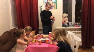 Внезапный сюрприз, крутой день рождения для дочки!