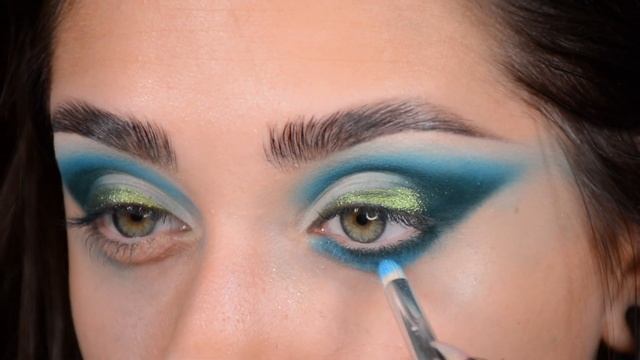 inspired by Хозяйка медной горы смотреть онлайн