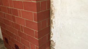 Печь с плитой и тепловым щитком ( грубой )