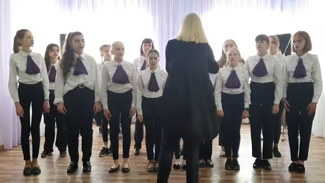 Хор старших классов "Созвучие", муз.А.Безенсон, сл.К.Кулиева "Музыка" смотреть онлайн