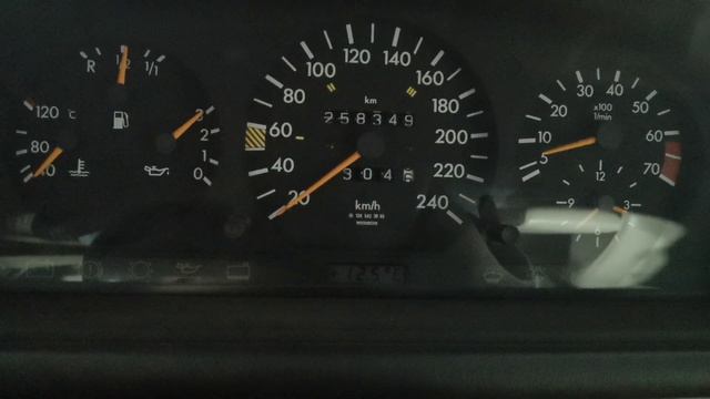 Mercedes 124 2.2 M111