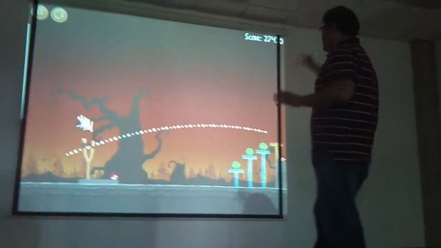 Angry birds con KINECT LIGHT & ILLUSION смотреть онлайн