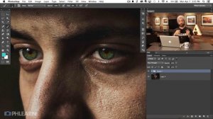 How to Color, Brighten and Sharpen Eyes in Photoshop