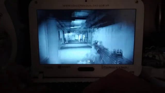Call Of Duty 4 Modern Warfare para la netbook del gobierno jugable o injugable?
